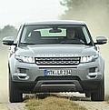 Der Evoque steht bei den britischen Allrad-Spezialisten für den Beginn einer neuen Design-Philosophie. Foto: UnitedPictures/Auto-Reporter.NET